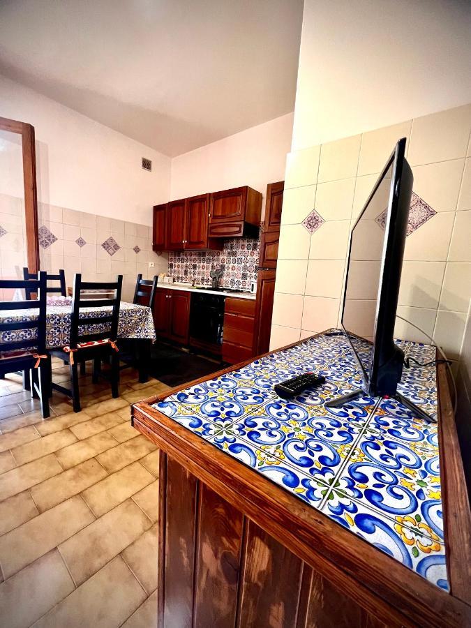 Casa Vacanze "Sautufao" Santa Venerina Exterior foto